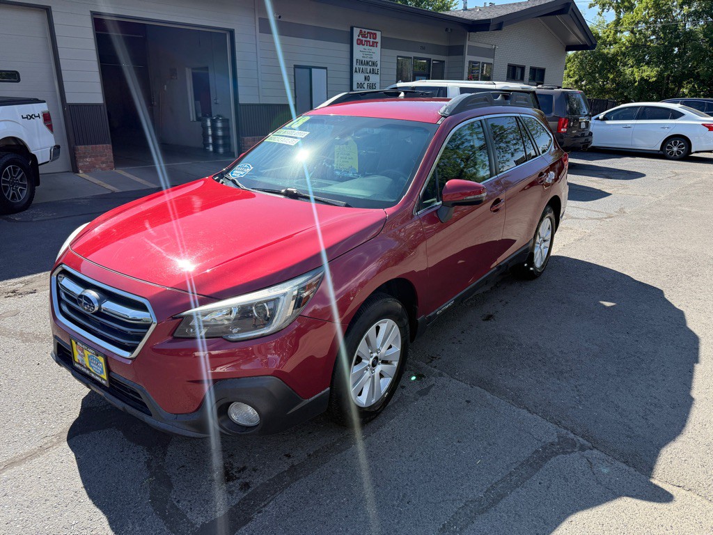 2018 Subaru Outback Image 2