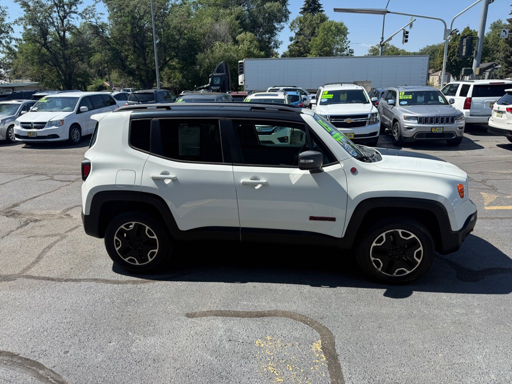 2015 Jeep Renegade Image 5