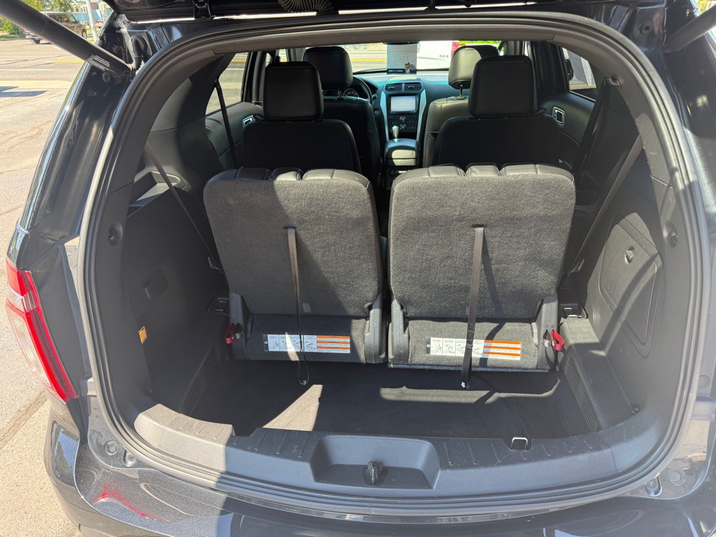 2014 Ford Explorer Image 11
