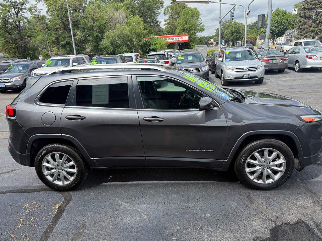 2016 Jeep Cherokee Image 5
