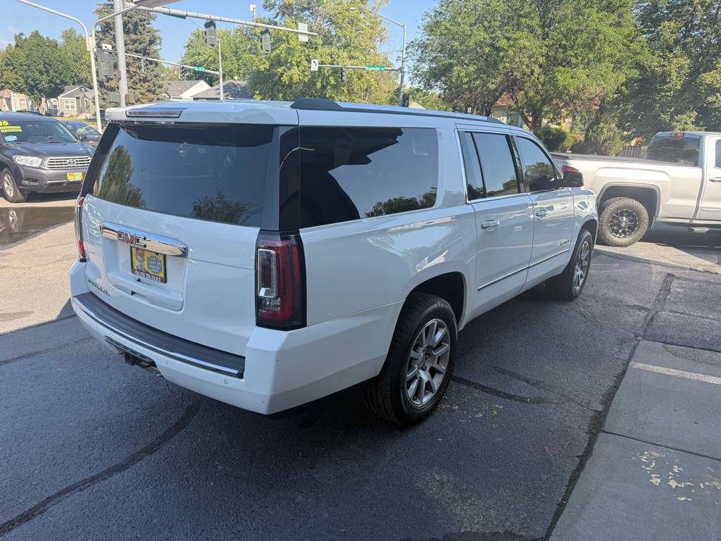 2015 GMC Yukon Image 4