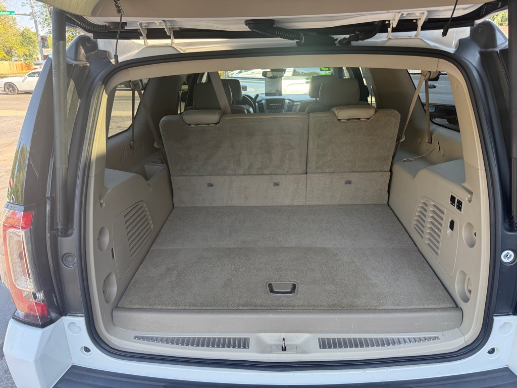 2015 GMC Yukon Image 11