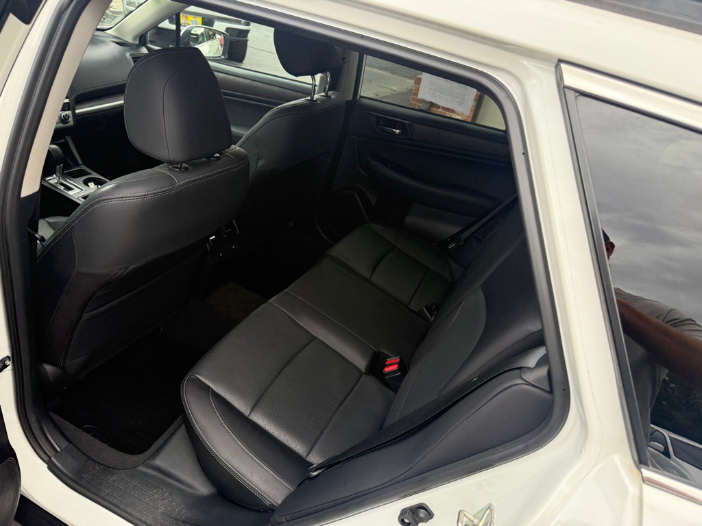 2017 Subaru Outback Image 10