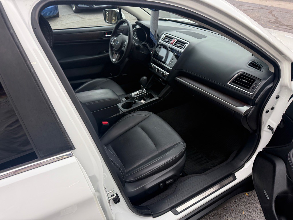 2017 Subaru Outback Image 13
