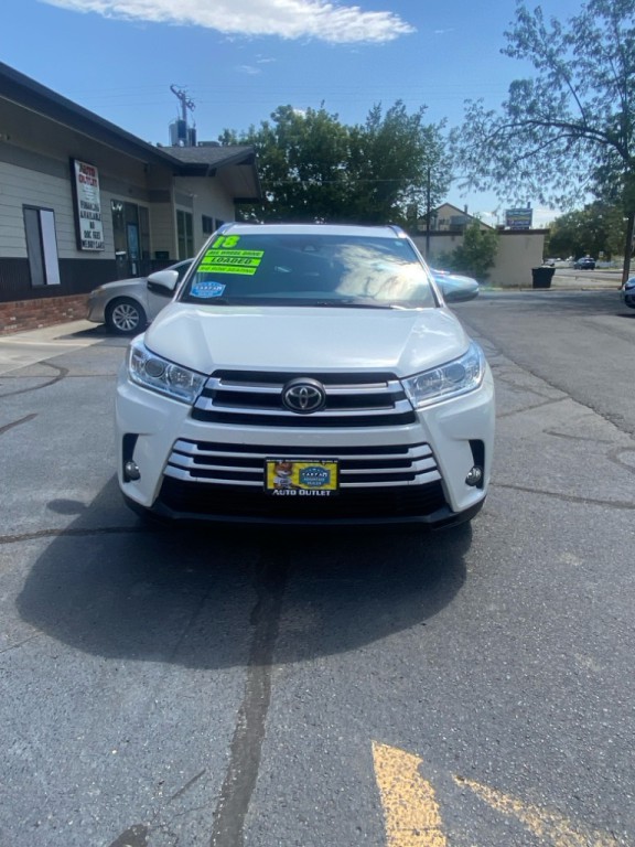 2018 Toyota Highlander Image 2