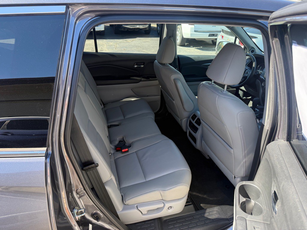 2016 Honda Pilot Image 12