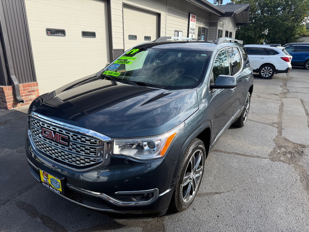 2019 GMC Acadia Image 8