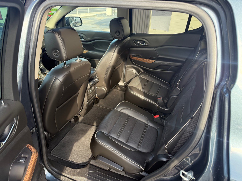 2019 GMC Acadia Image 10