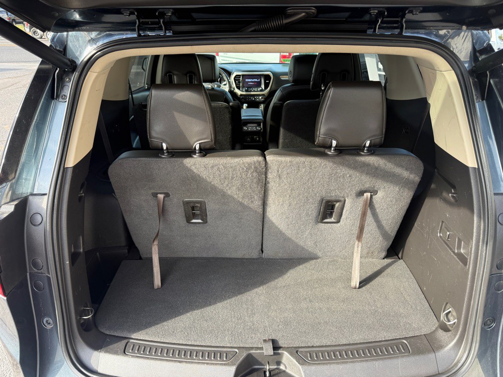 2019 GMC Acadia Image 11