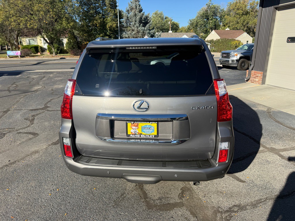 2013 Lexus GX Image 3