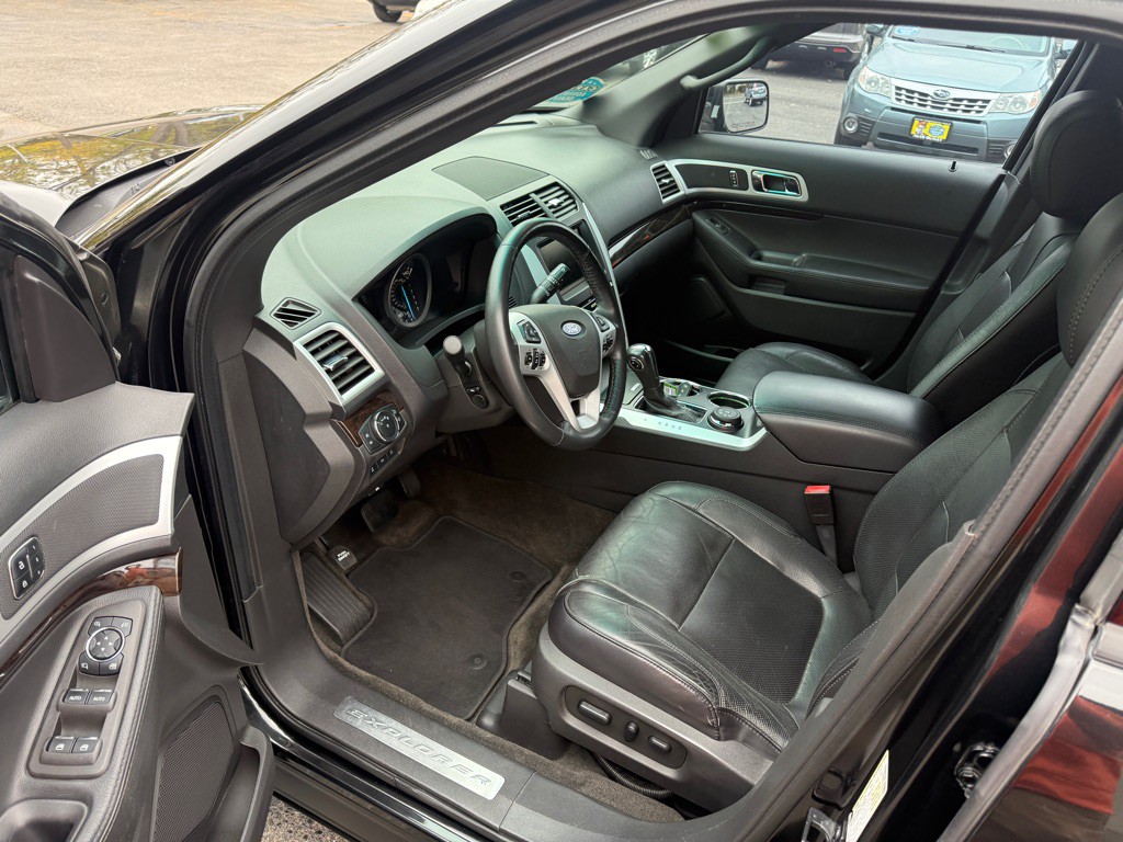 2013 Ford Explorer Image 9