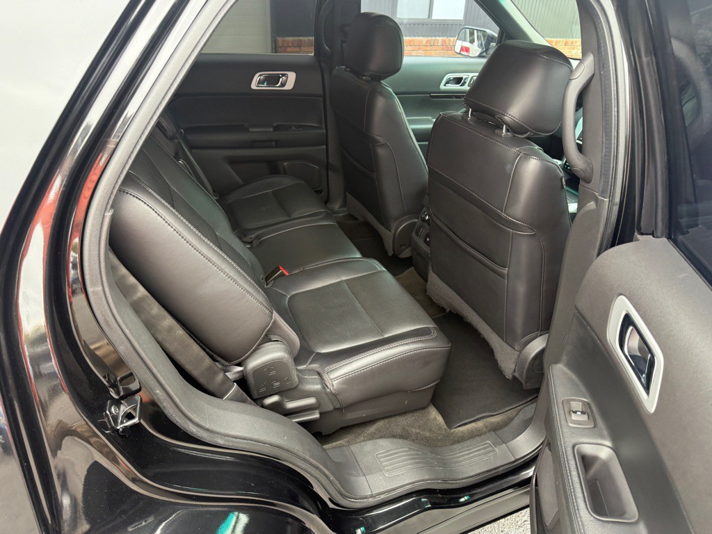 2013 Ford Explorer Image 12