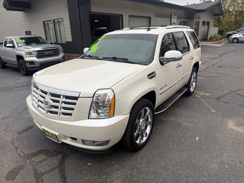 2013 Cadillac Escalade Image 8