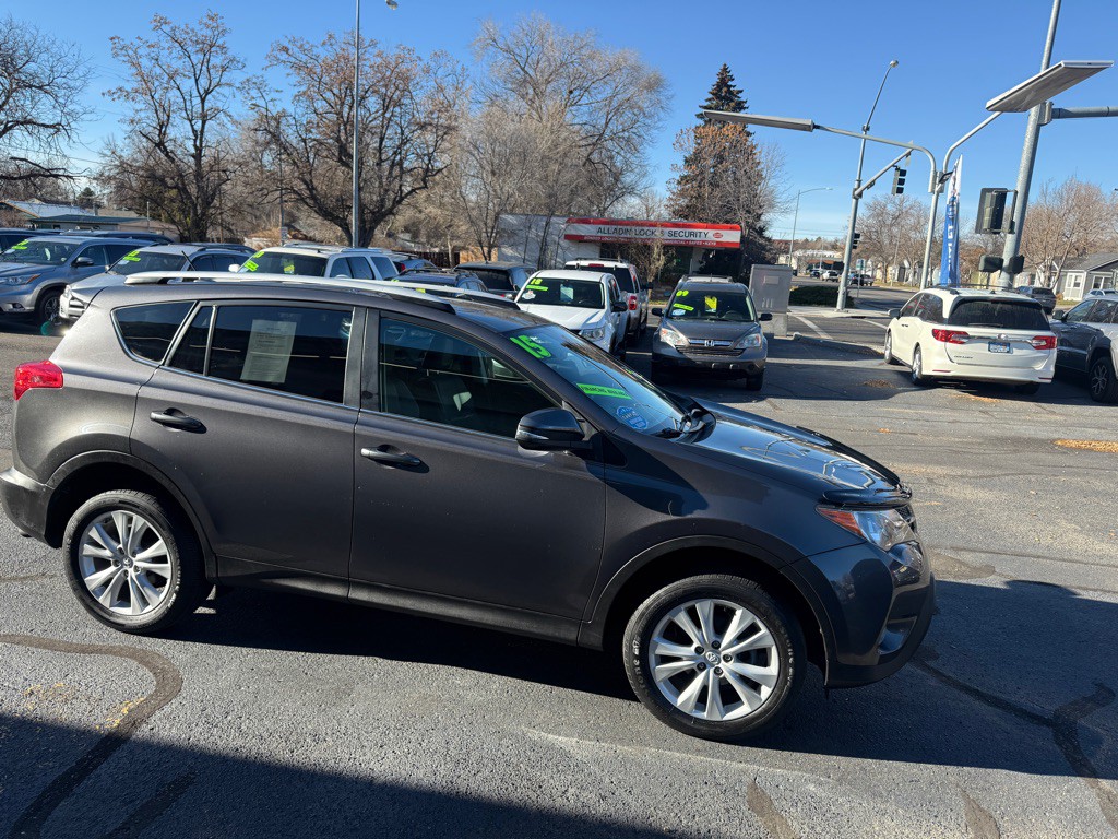 2015 Toyota Rav4 Image 1