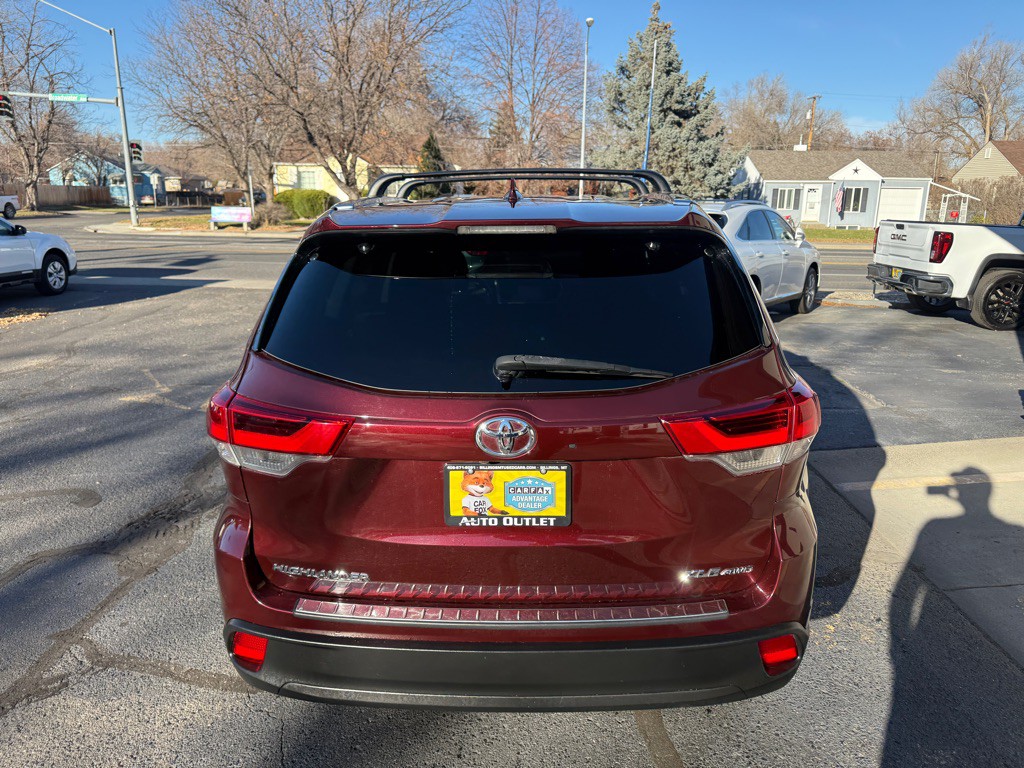 2019 Toyota Highlander Image 3