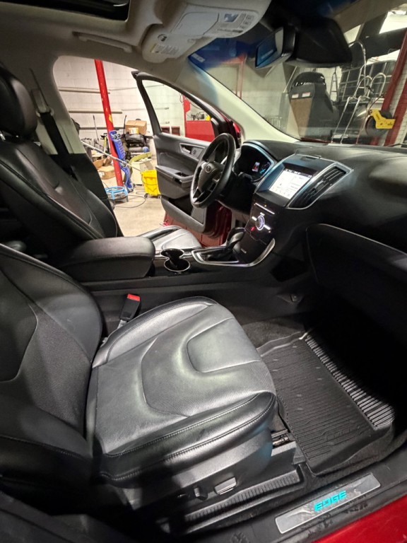 2018 Ford Edge Image 13