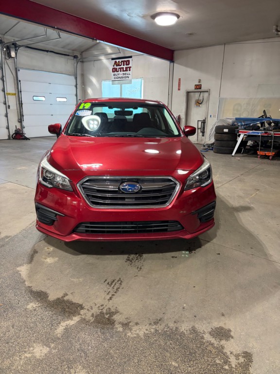 2019 Subaru Legacy Image 2