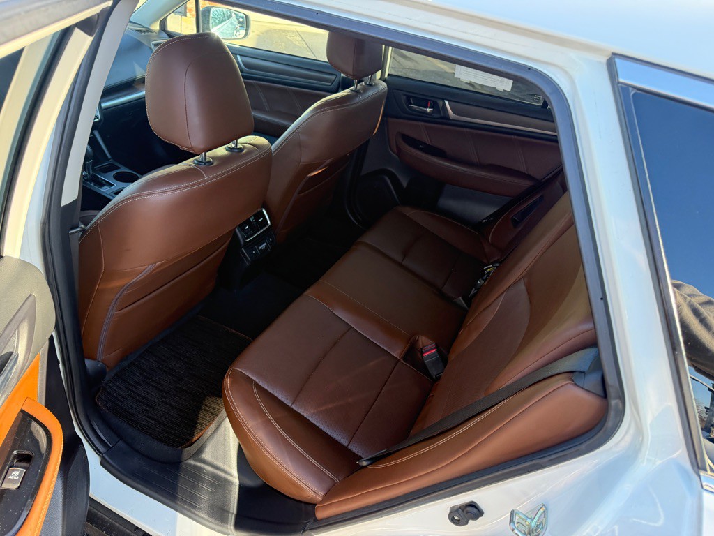 2018 Subaru Outback Image 10