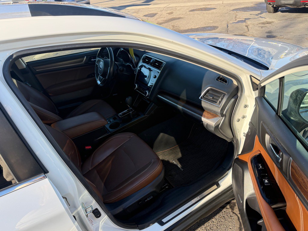 2018 Subaru Outback Image 13