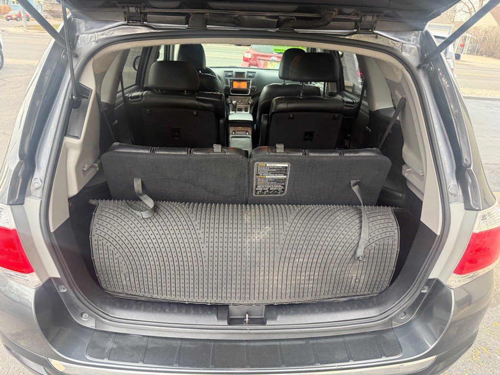 2013 Toyota Highlander Image 11