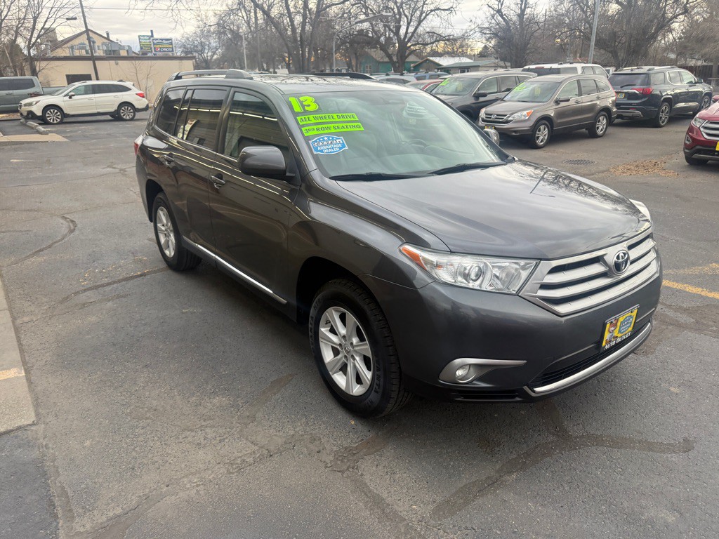 2013 Toyota Highlander Image 19