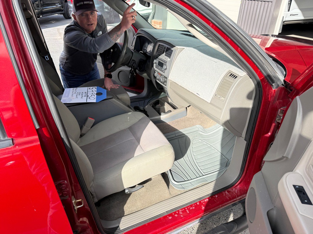 2006 Dodge Dakota Image 12