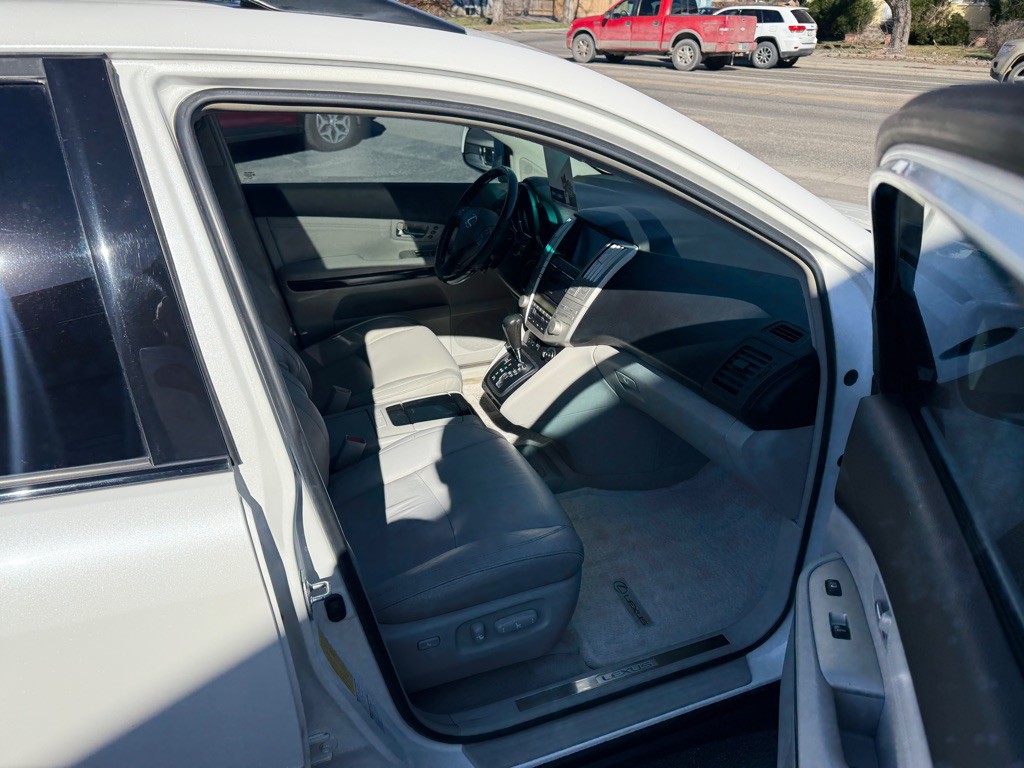 2009 Lexus RX Image 13