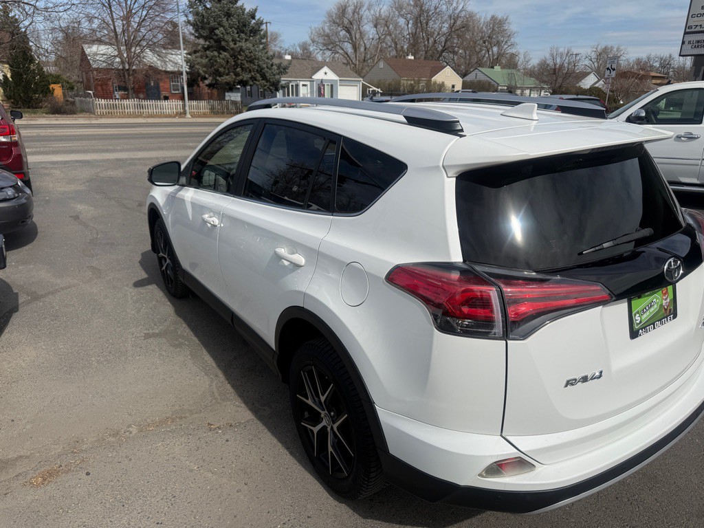 2016 Toyota Rav4 Image 6