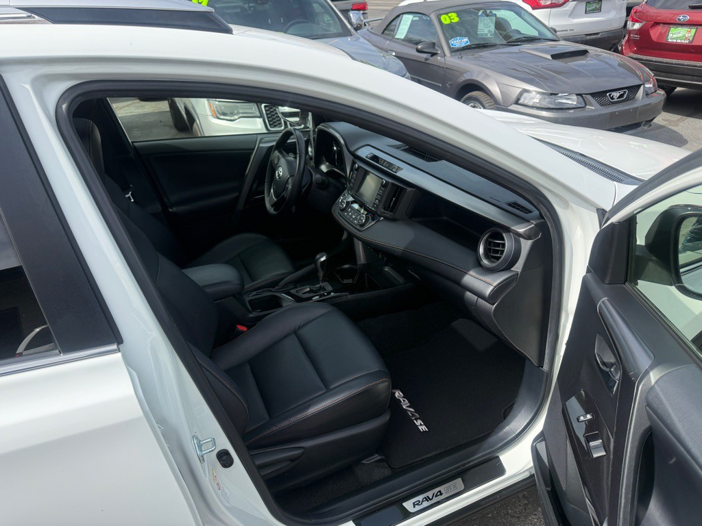 2016 Toyota Rav4 Image 10