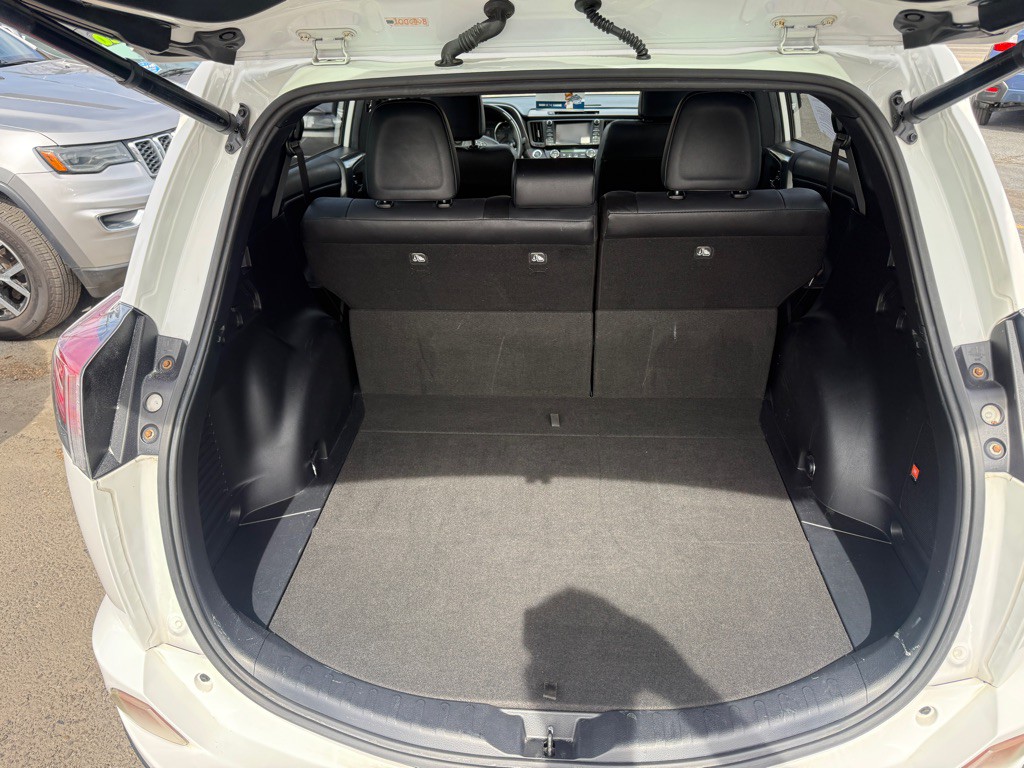 2016 Toyota Rav4 Image 13