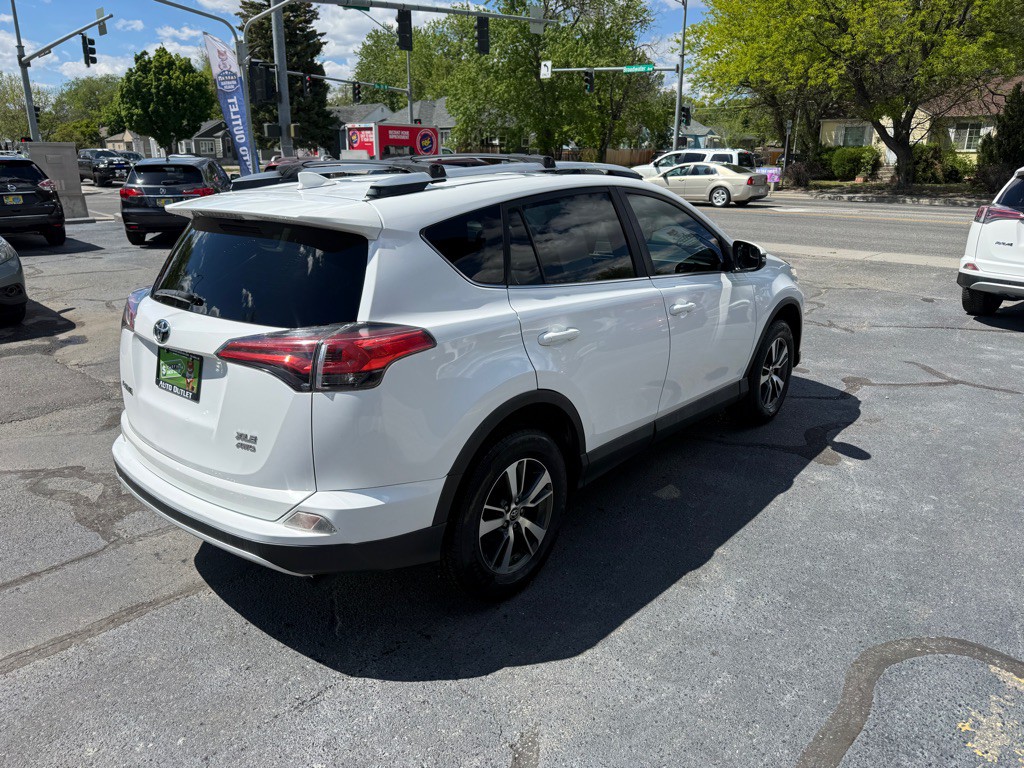 2016 Toyota Rav4 Image 4