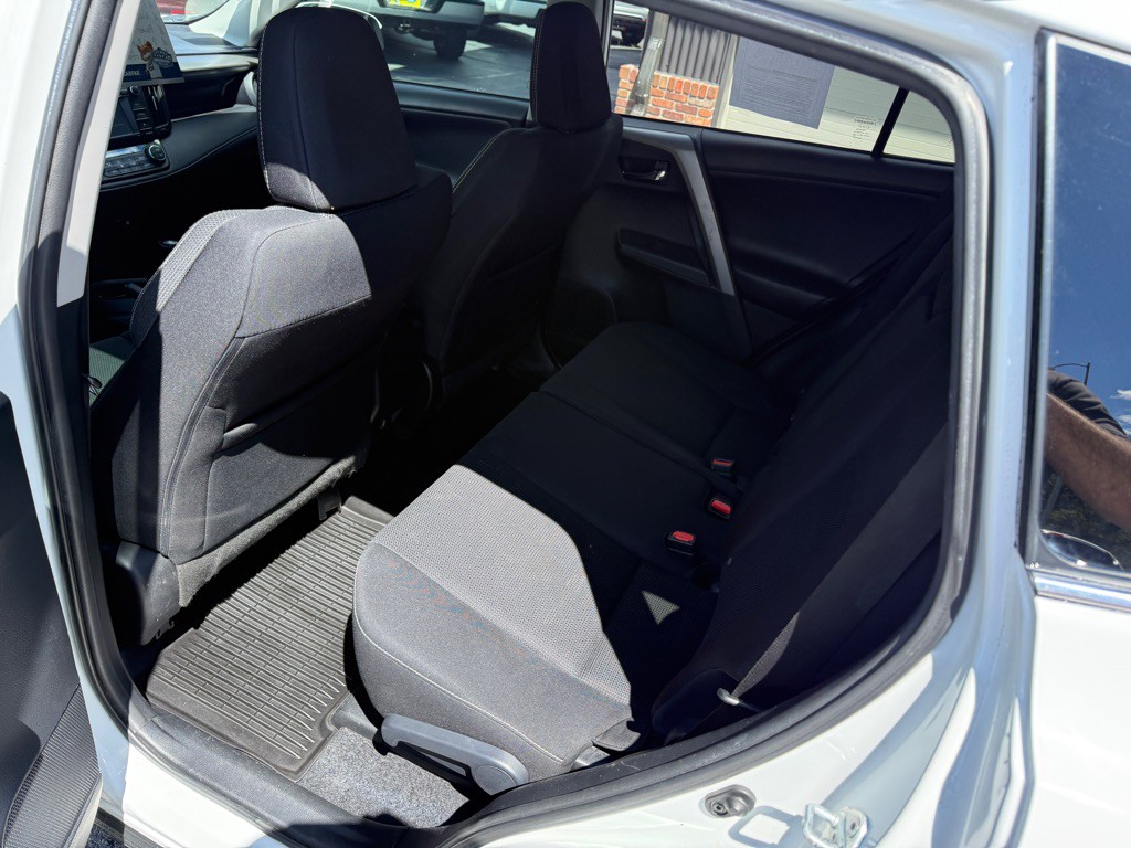 2016 Toyota Rav4 Image 10