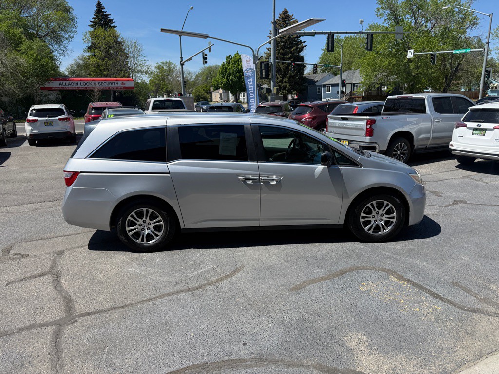 2011 Honda Odyssey Image 1