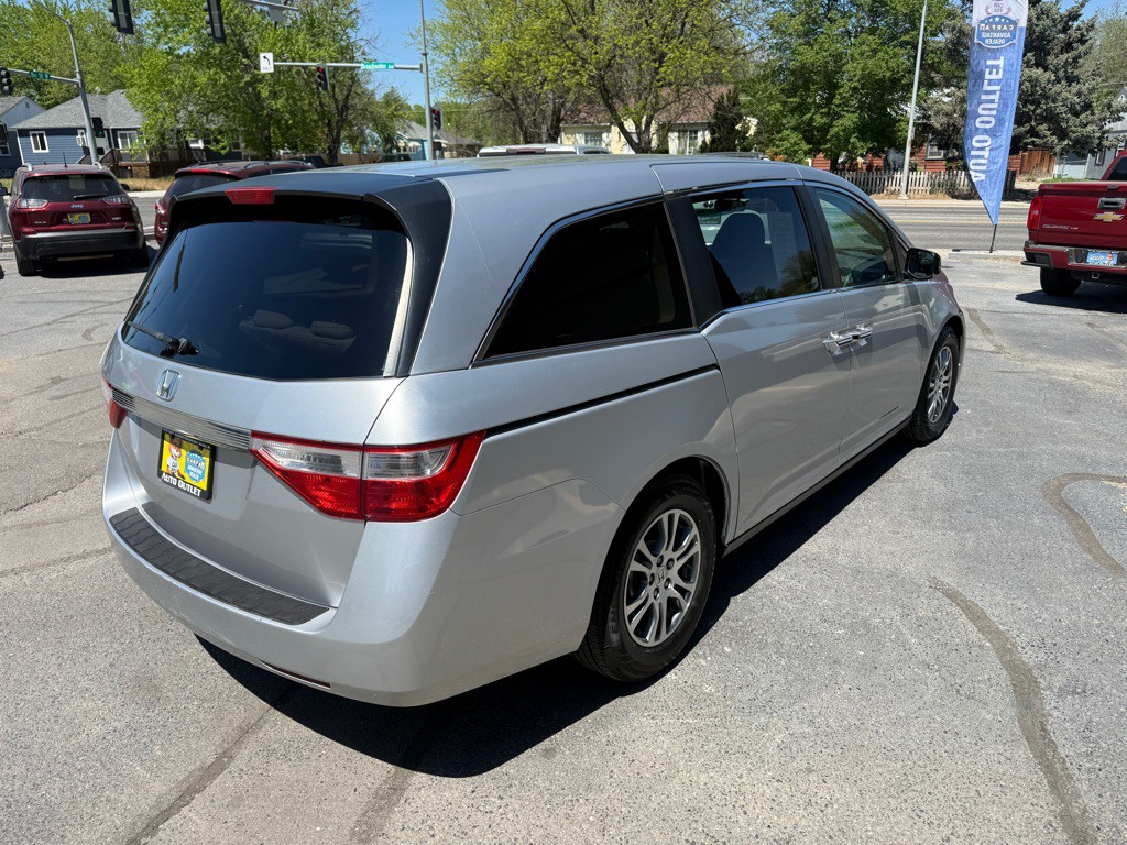 2011 Honda Odyssey Image 8