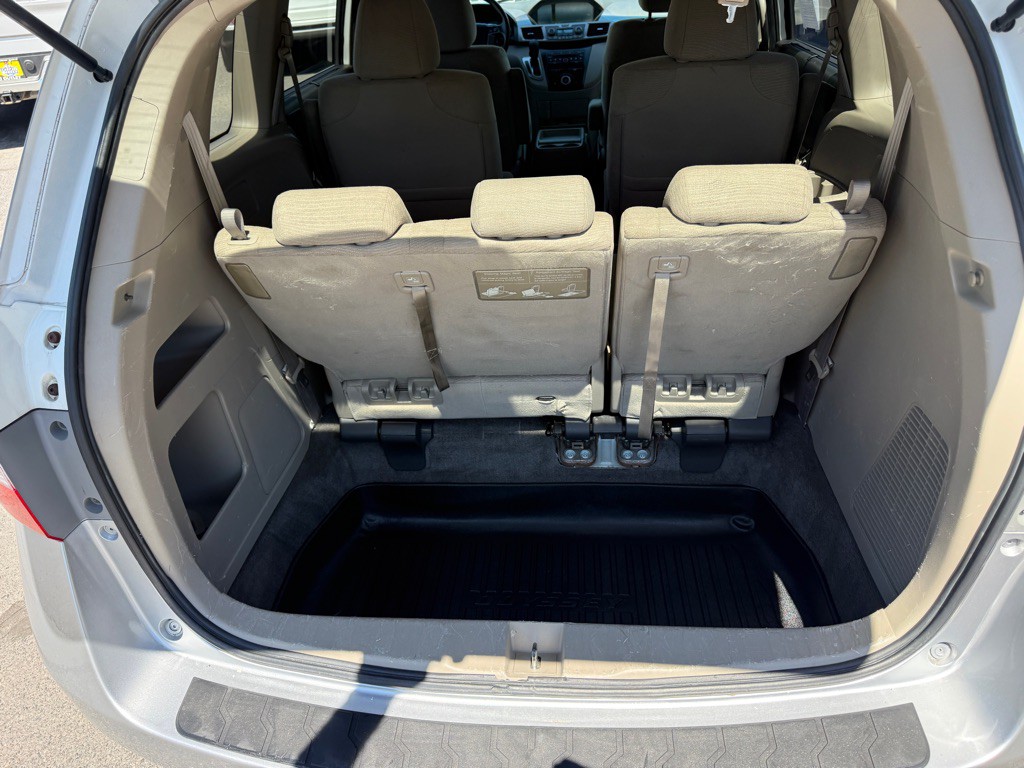 2011 Honda Odyssey Image 13