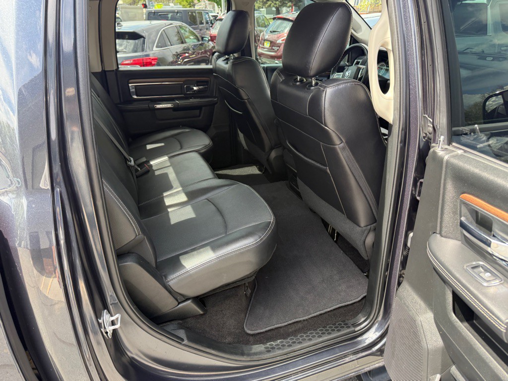 2017 RAM 1500 Image 12