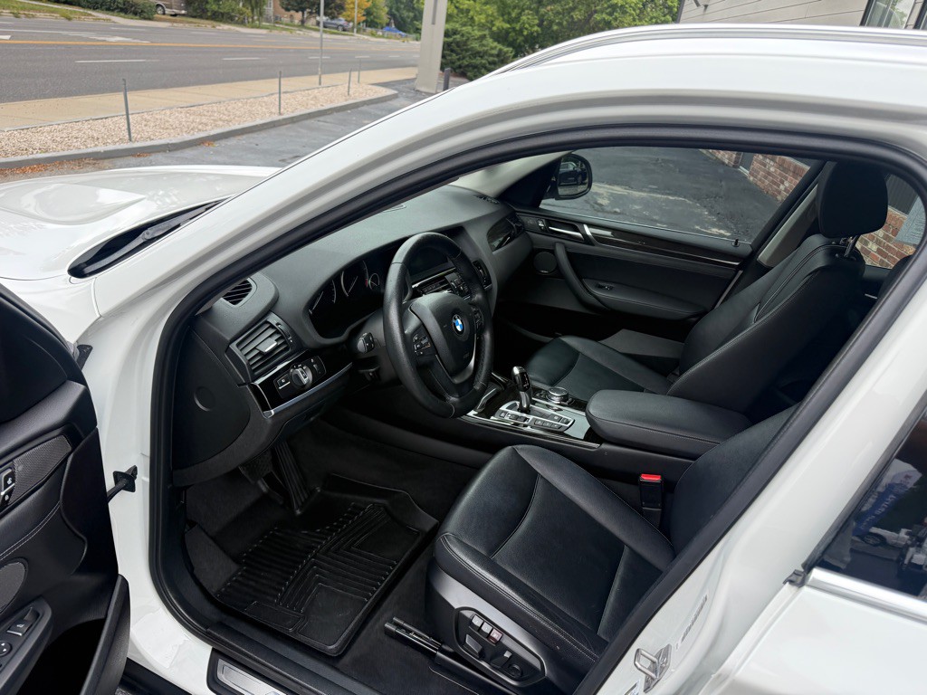 2016 BMW X3 Image 9