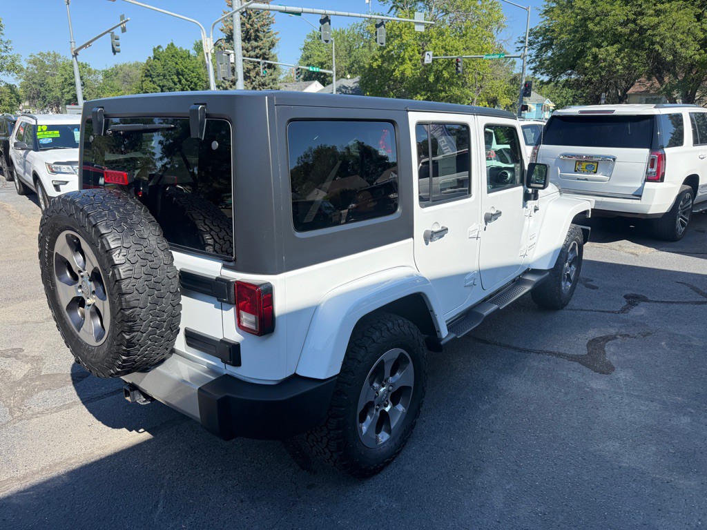 2017 Jeep Wrangler Unlimited Image 8
