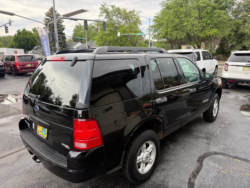 2005 Ford Explorer Image 7