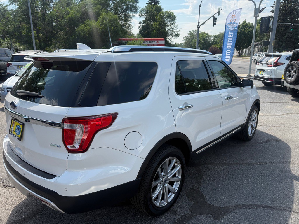 2016 Ford Explorer Image 4