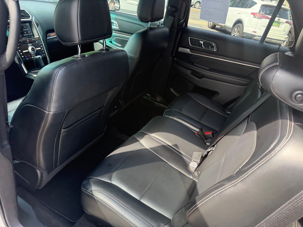 2016 Ford Explorer Image 10
