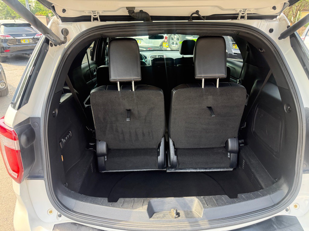 2016 Ford Explorer Image 11