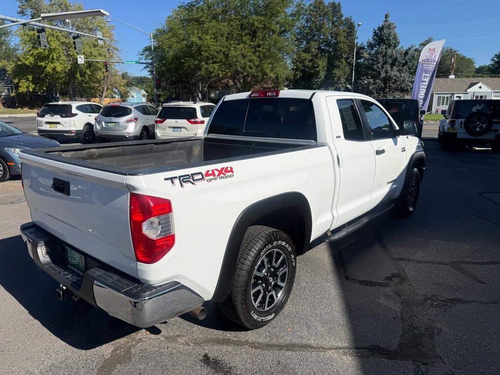 2017 Toyota Tundra Image 4