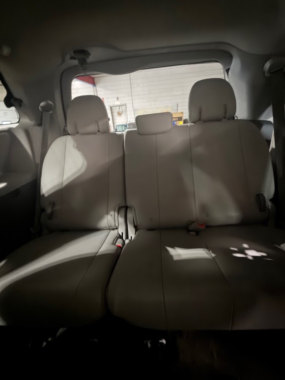 2018 Toyota Sienna Image 11