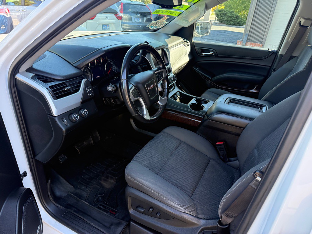 2017 GMC Yukon Image 12