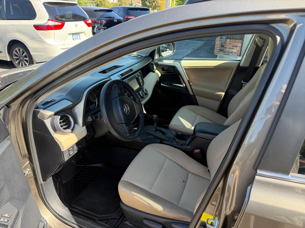 2013 Toyota Rav4 Image 12