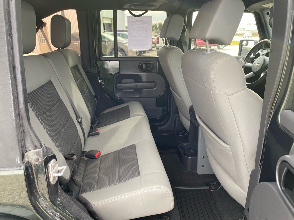 2010 Jeep Wrangler Unlimited Image 8