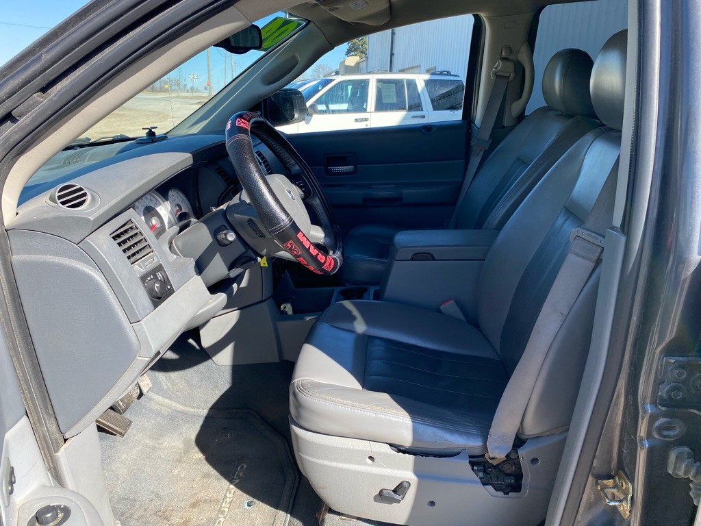 2004 Dodge Durango Image 5