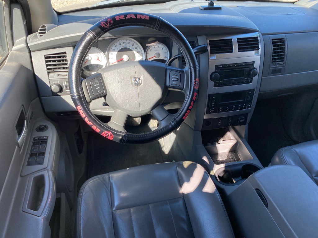2004 Dodge Durango Image 7