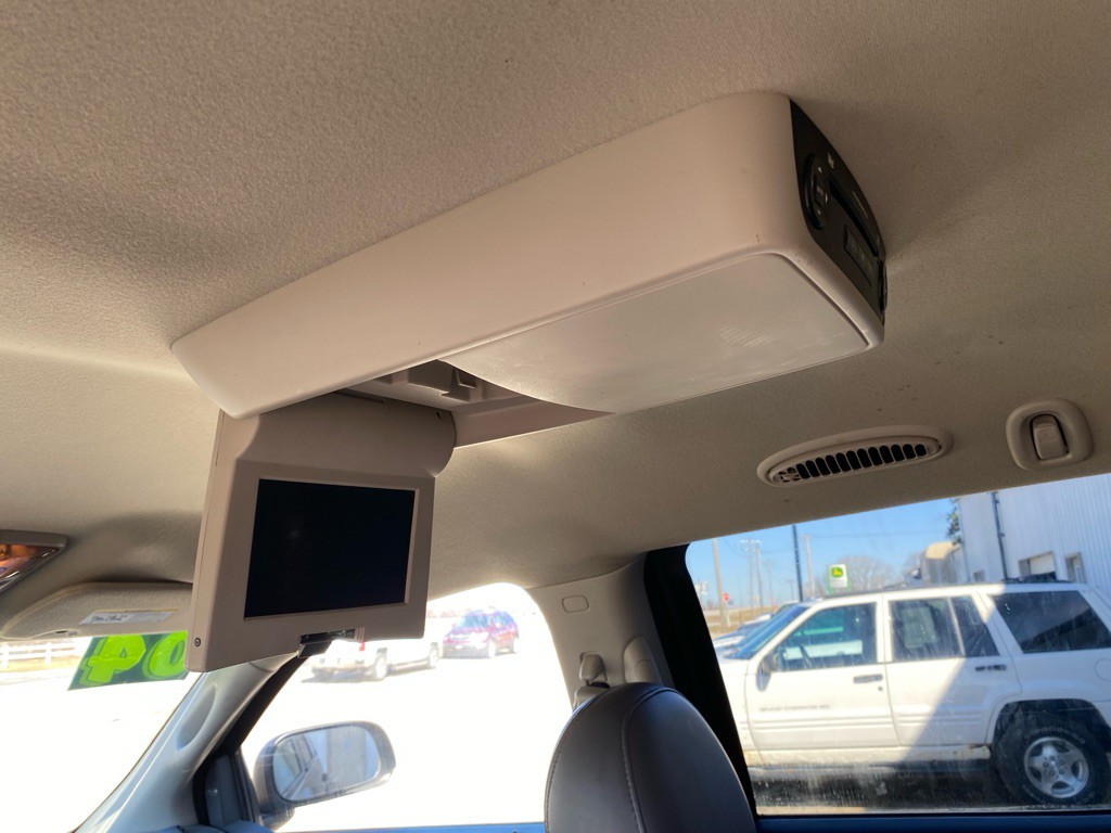 2004 Dodge Durango Image 8